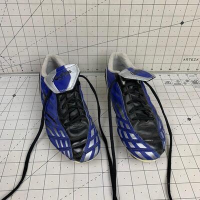#99 Rawlings Blue Soccer Cleats Size 6