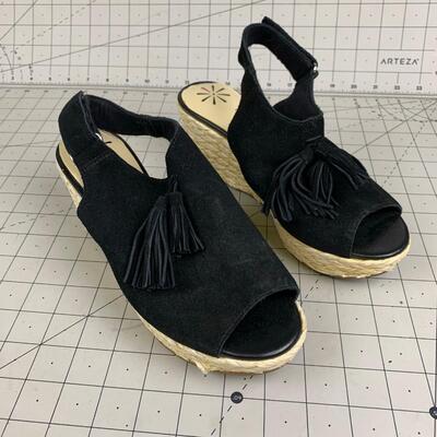 #172 Women's Black Tassle Sandals