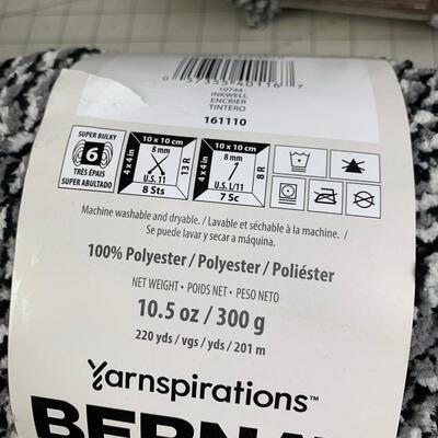 #193 Bernat Blanket Yarn