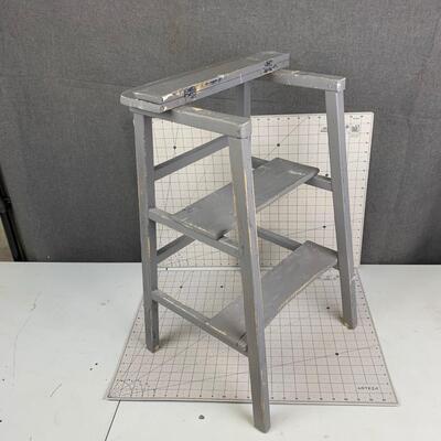 #227 Grey Wooden Ladder/Stool