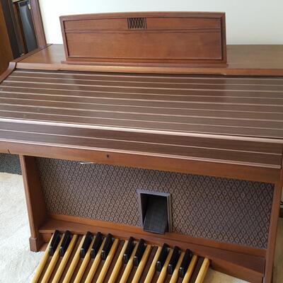 Yahama Electone E-5AR Organ + Bench