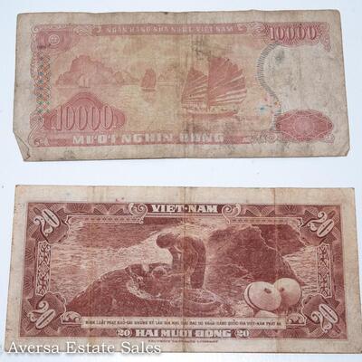 8 VIETNAM DONG BANK NOTES