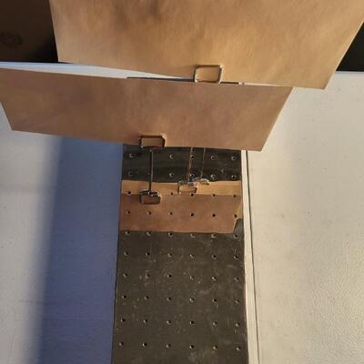 Desk envelope/paper holder