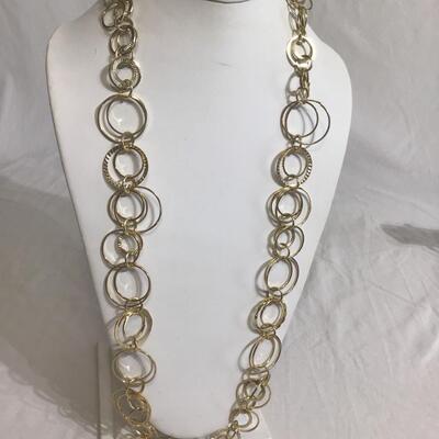 Daisy Fuenies Gold Tone Chain Necklace