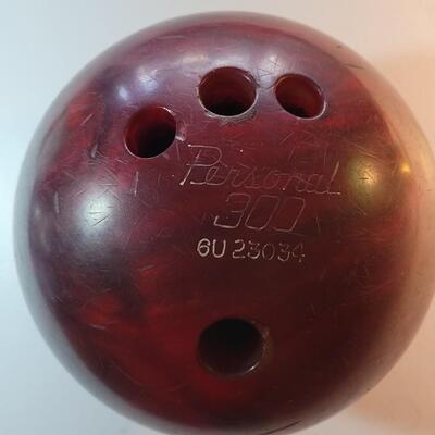 3 fingered ladies bowling ball