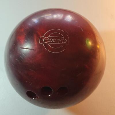 3 fingered ladies bowling ball