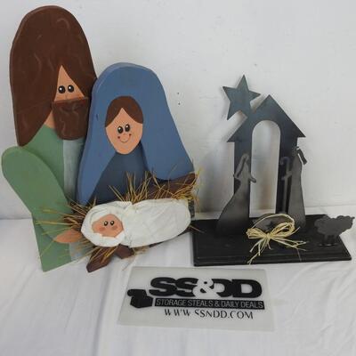 2 Nativity Decor Pieces, Metal Nativity, Wooden Nativity