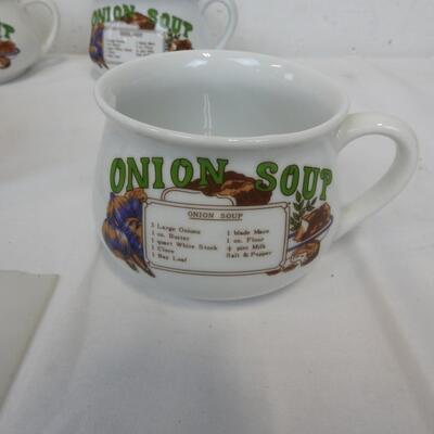 6 Onion Soup Large Mugs, White with Cooking Recipe Design, Basket