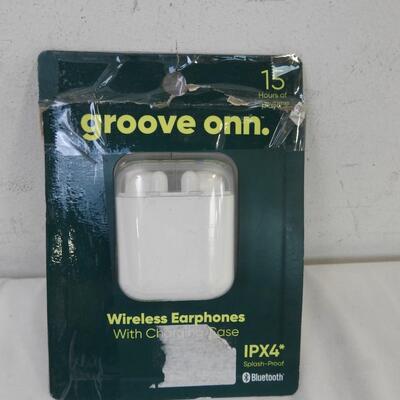 Groove Onn 15 Hours, Wireless Earphones With Charging Case 1PX4, Used but Works