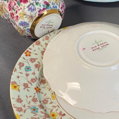 Set of 4 Cups, Saucers & Plates, Old Royal Bone China, Grosvenor China, & Shelley China,