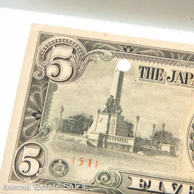 8 - WORLD WAR II JAPANESE GOVERNMENT INVASION MONEY BANK NOTES