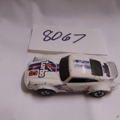 Item 8067 Hot Wheels