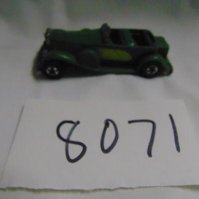 Item 8071 Hot Wheels