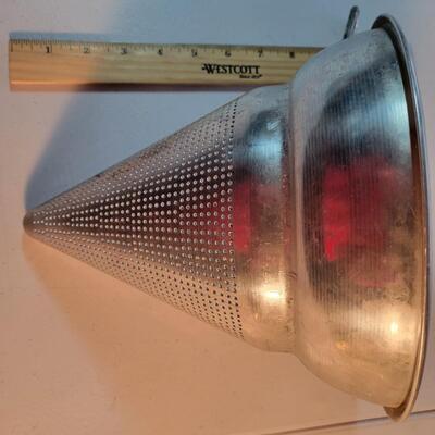 Strainer