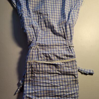 Cute vintage apron blue