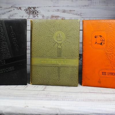 Lot of Retro Vintage 1950s High School Yearbooks The Lodestone Arkansan Magnet Cove