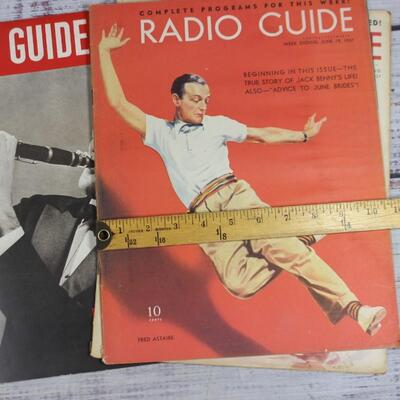 Vintage Lot of Radio Guide Music Magazines