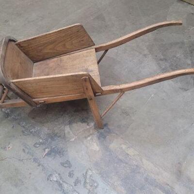 Vintage dog cart
W 31.5  H 41.5
$589