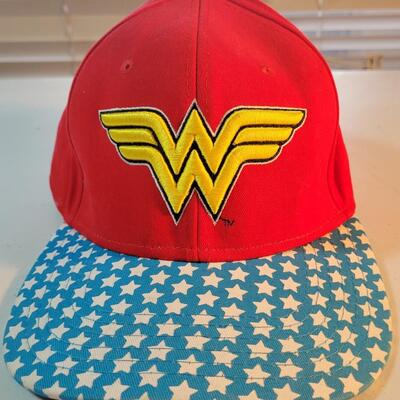 Wonder Woman hat