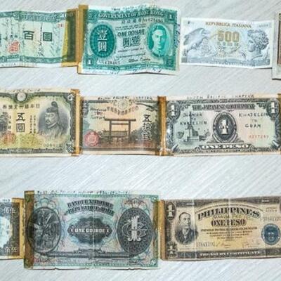 UNUSUAL - 3 TAPED TOGETHER BANK NOTES