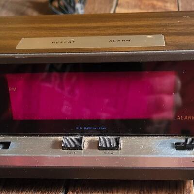 Vtg alarm clock