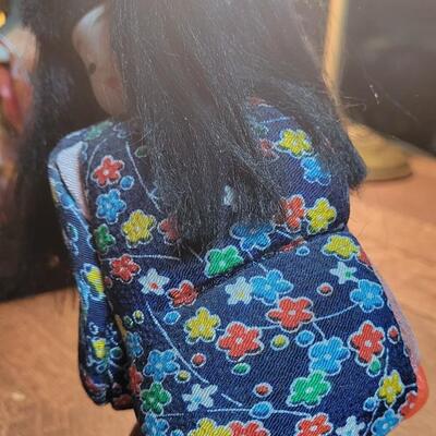 Small oriental figure