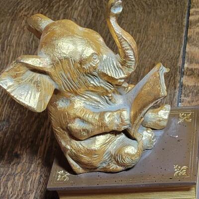 cute elephant bookends