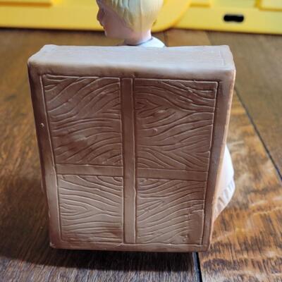 Rotating wind up music Box