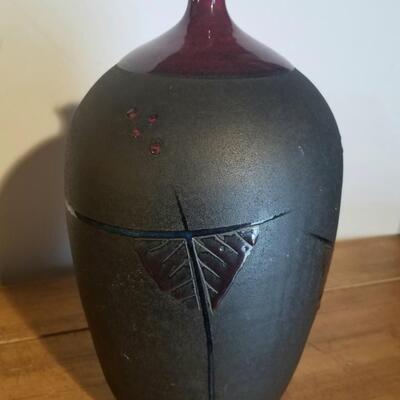 Vintage hi-design two-tone ceramic vase