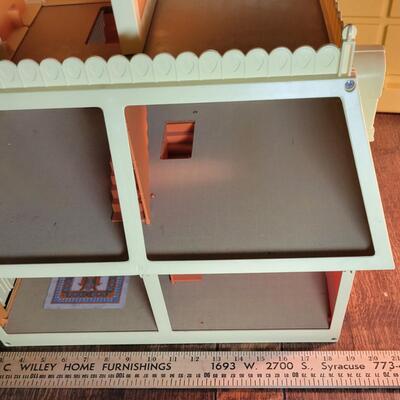 Kids toy house