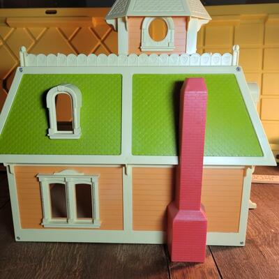 Kids toy house