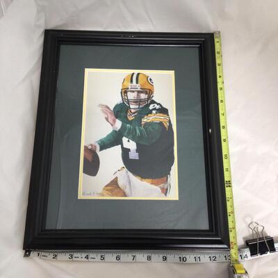 (19) PACKERS | Brett Farve Plaques and Newspaper Article