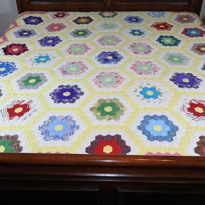 Grandmothers Flower Garden Quilt