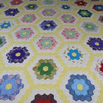 Grandmothers Flower Garden Quilt