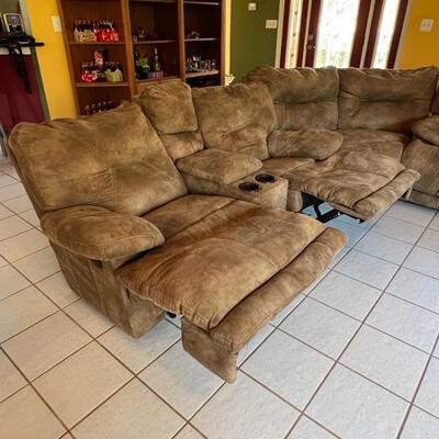 Electric / Pull Reclining Sectional ~ *See Details
