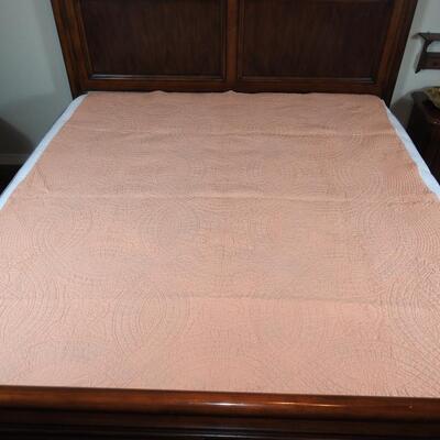 Double Wedding Ring Quilt