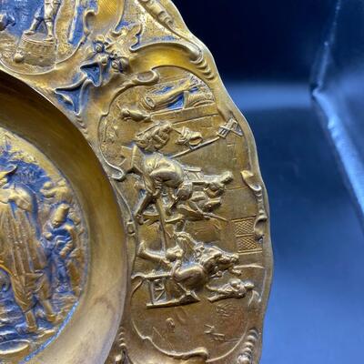 Vintage Antique Embossed Stamped Tavern Pub Bar Scene Plate Bowl