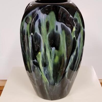 Small vintage multicolor art glass vase