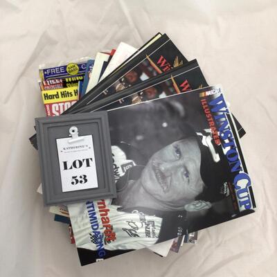 (53) NASCAR | Mixed Group of Nascar Magazines