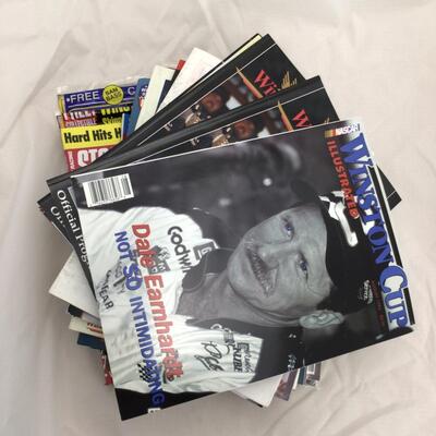 (53) NASCAR | Mixed Group of Nascar Magazines