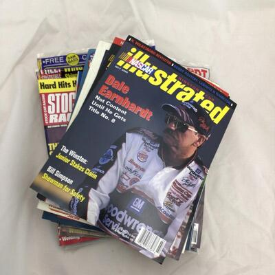 (53) NASCAR | Mixed Group of Nascar Magazines