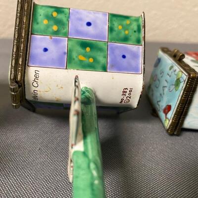 Set of 5 Boxes by Kelvin Chen