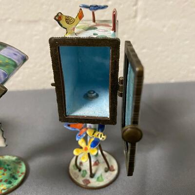 Set of 5 Boxes by Kelvin Chen