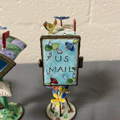 Set of 5 Boxes by Kelvin Chen