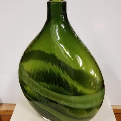 Vintage art glass vase with organic shape and strong coloration