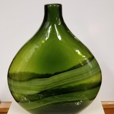 Vintage art glass vase with organic shape and strong coloration