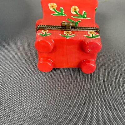 Porcelain Hinged Trinket Box Chair