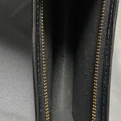 Louis Vuitton Black Epi Trousee Toilette Small Zippered Bag