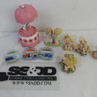 6 pc Ceramic Home Decor: Ceramic Figurines, Carousal Horse Diffuser