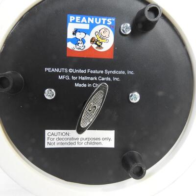 Peanuts 50th Anniversary Musical Snow Globe, Works